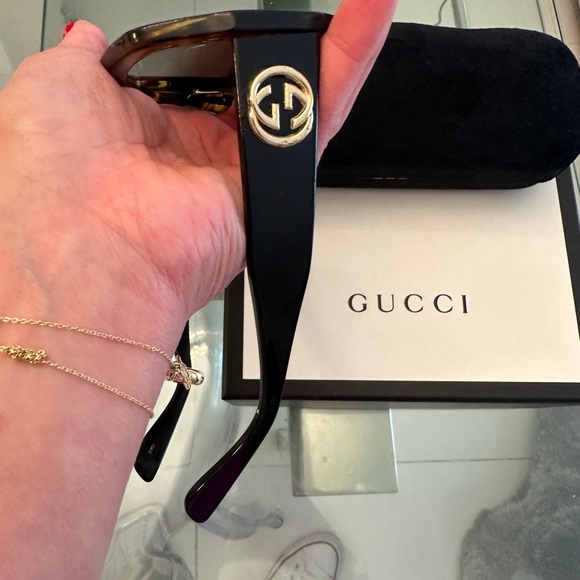 Gucci Authentic Tortoiseshell Jackie’O sunglasses - Picture 4 of 9